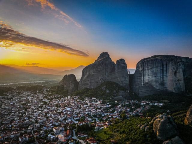 Στα μονοπάτια των Μετεώρων